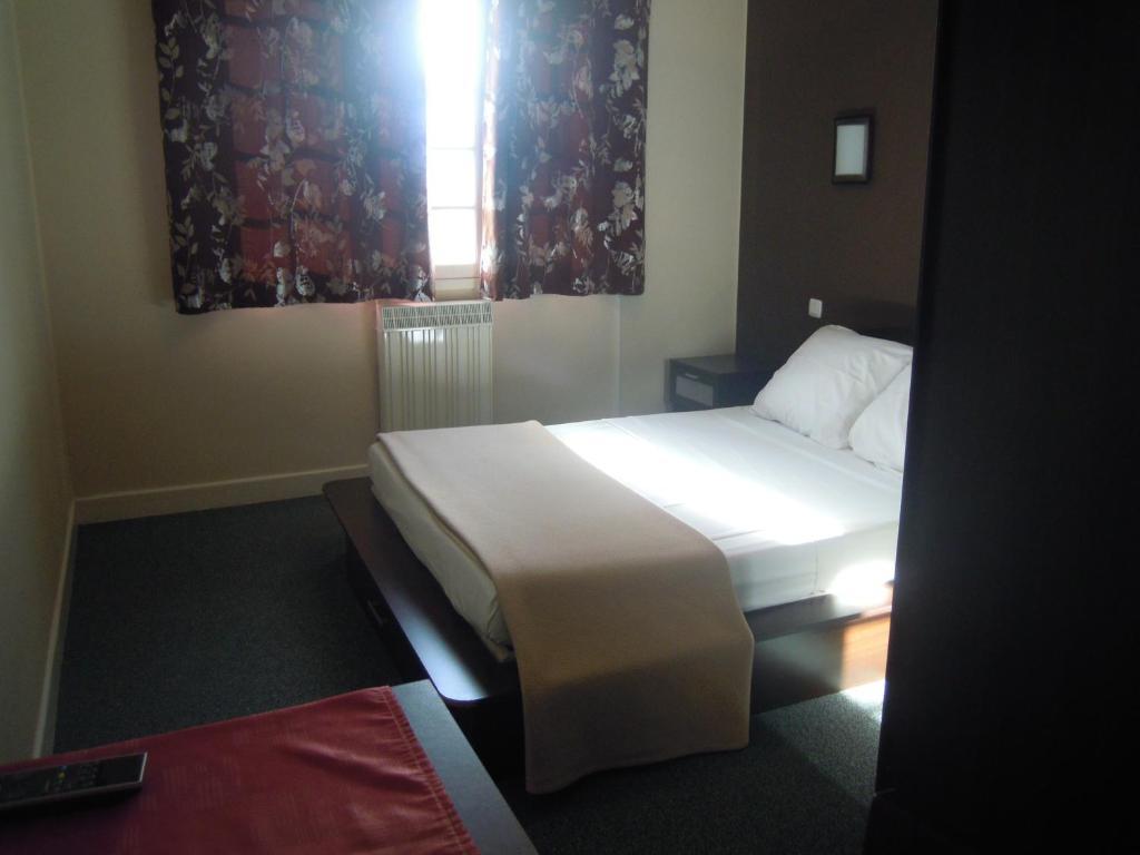 Hotel Cuulong Labarthe-Inard Room photo